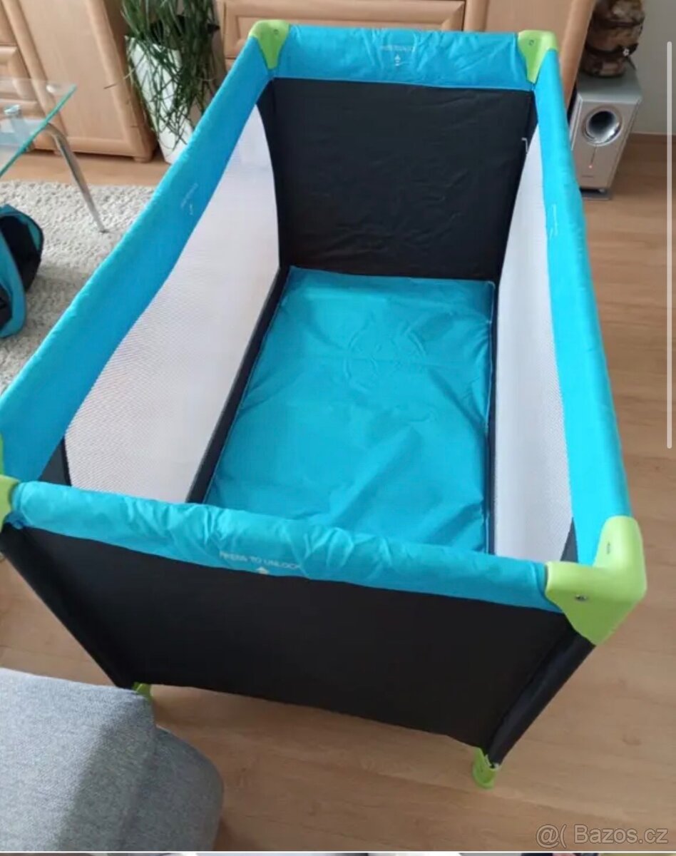 Postýlka cestovní s matrací