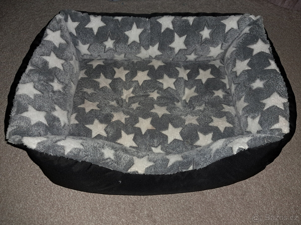 Batoh pro domácí zvířata, pelíšek, oblečky a další