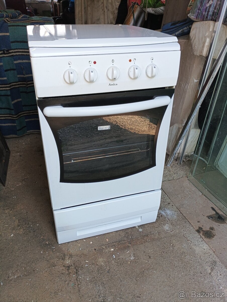 Sporák Amica