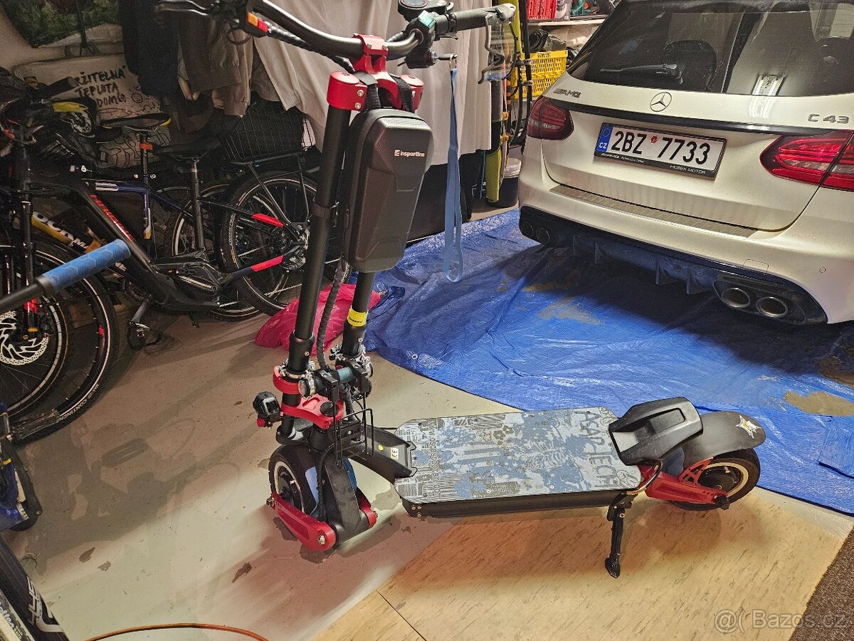 Koloběžka Techlife X9