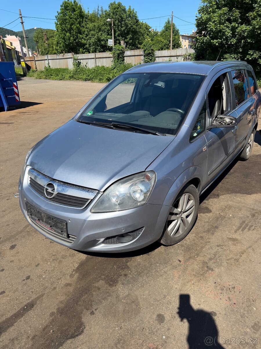 Opel Zafira 1.9 110kw na ND