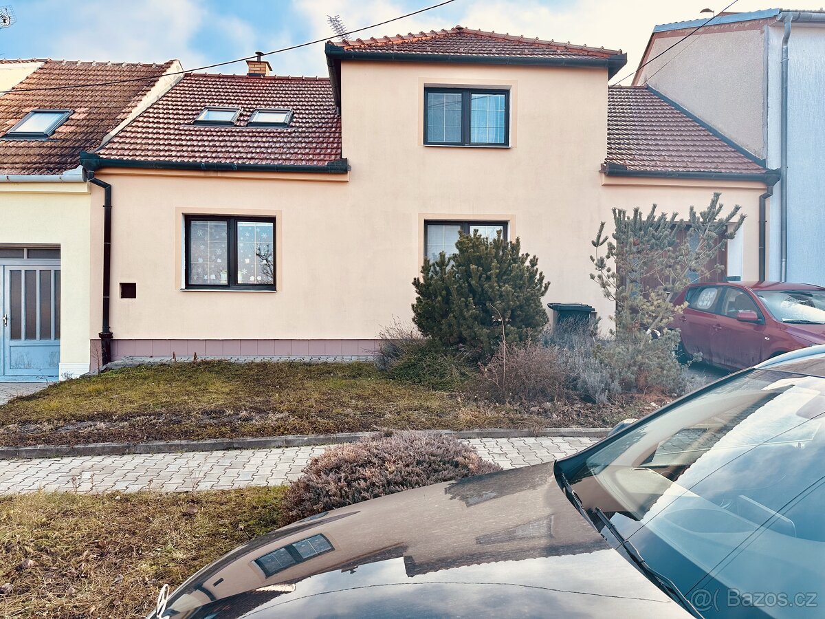 Rodinný Dům v obci Hodějice