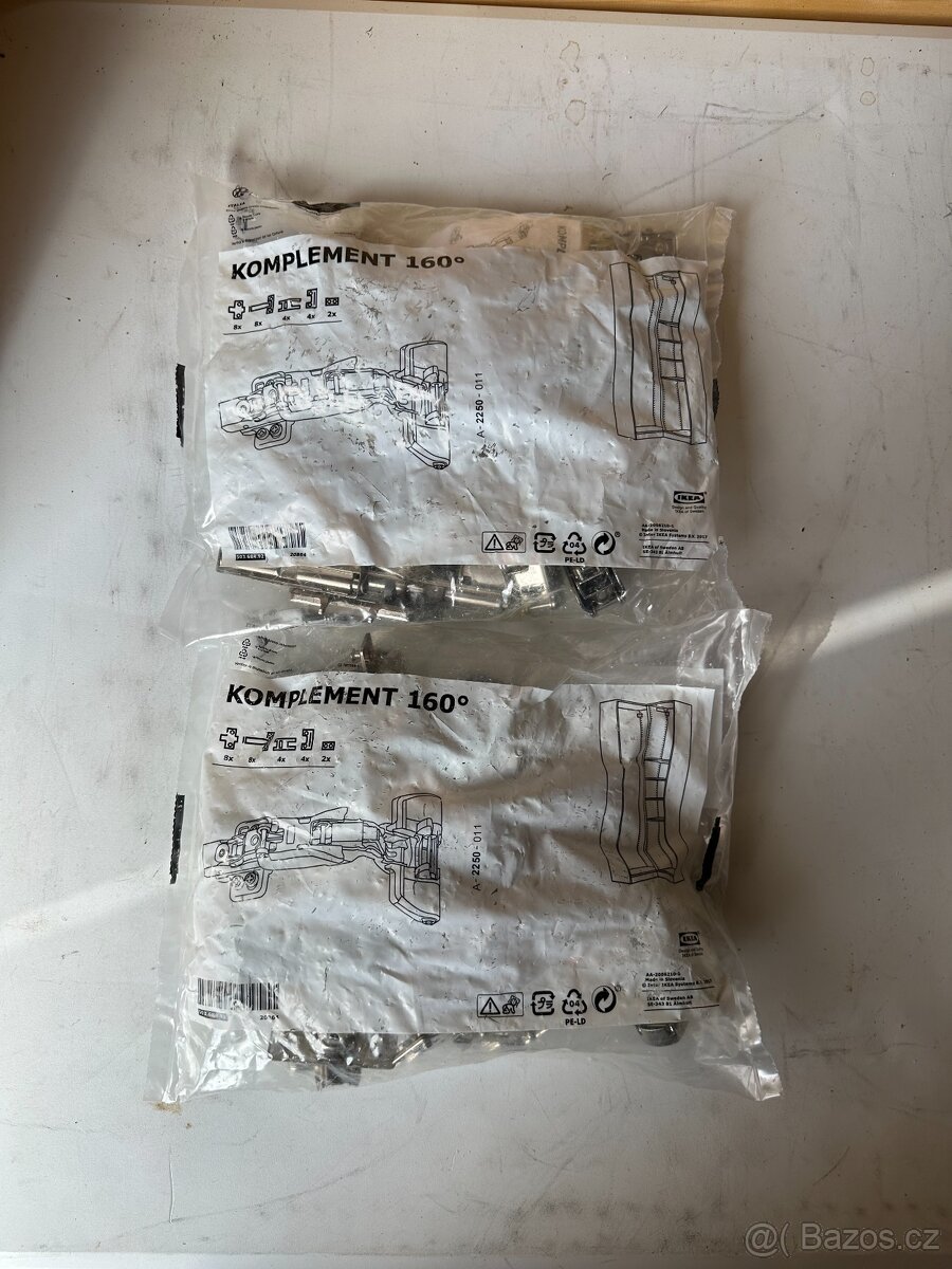 IKEA Komplement 160, panty pro hladké zavírání