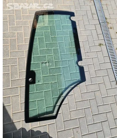 sklo sklá na bagre a iné stoje