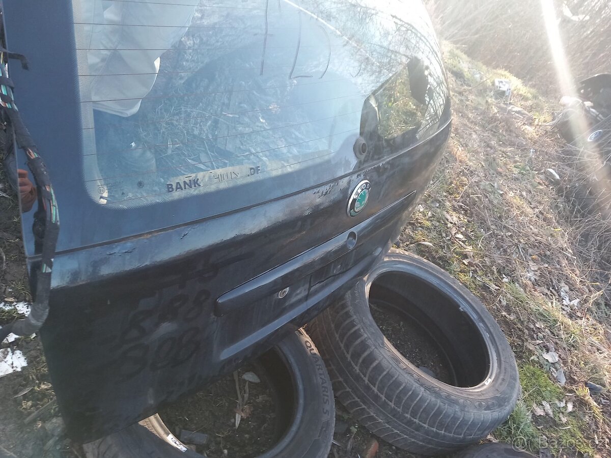 Páté dveře Octavia 1 kombi