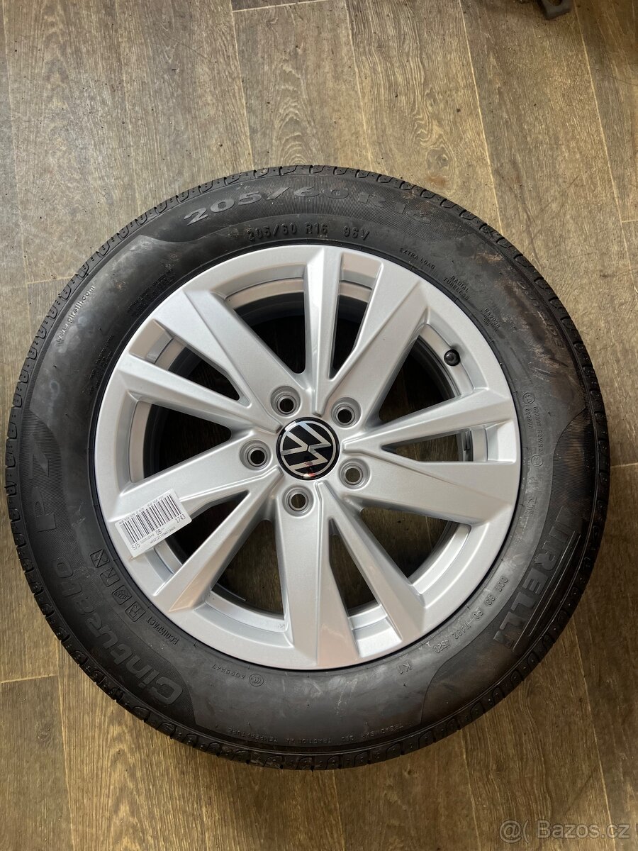 Vw Touran 5TA025Q číslo dílu originál díl. Noví disk+pneu