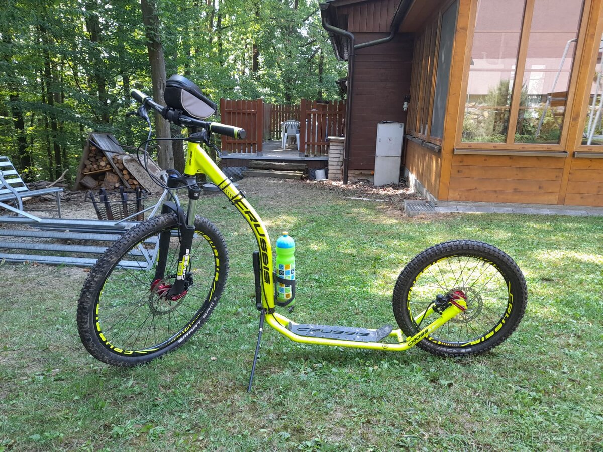 Koloběžka crussis cross