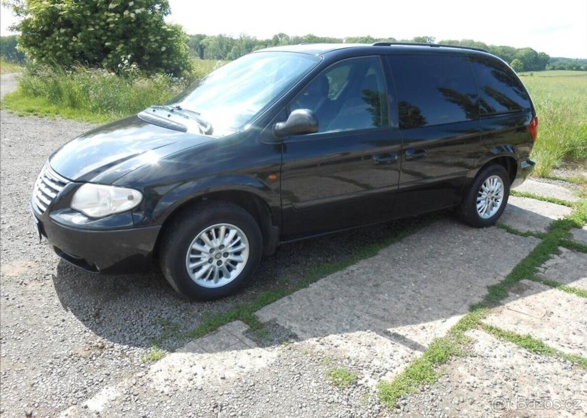 Chrysler Voyager 2,8 110 kW KLIMA Historie nafta