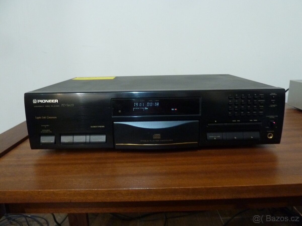 Nabízím CD přehrávač Pioneer PD S 603. Plně funkční. Jen co