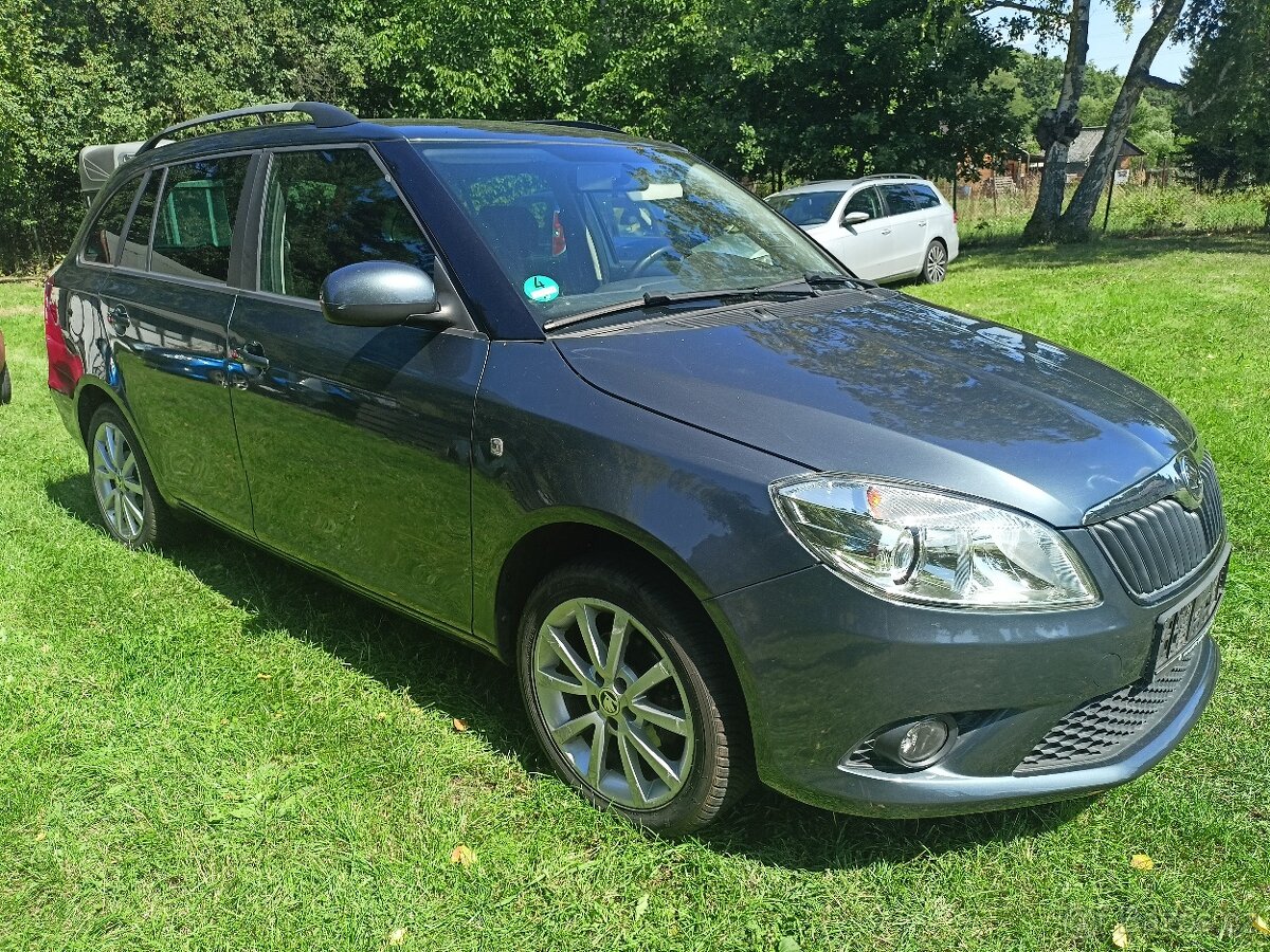 Škoda Fabia 1.2 12V, Digi.klima .servisní knížka