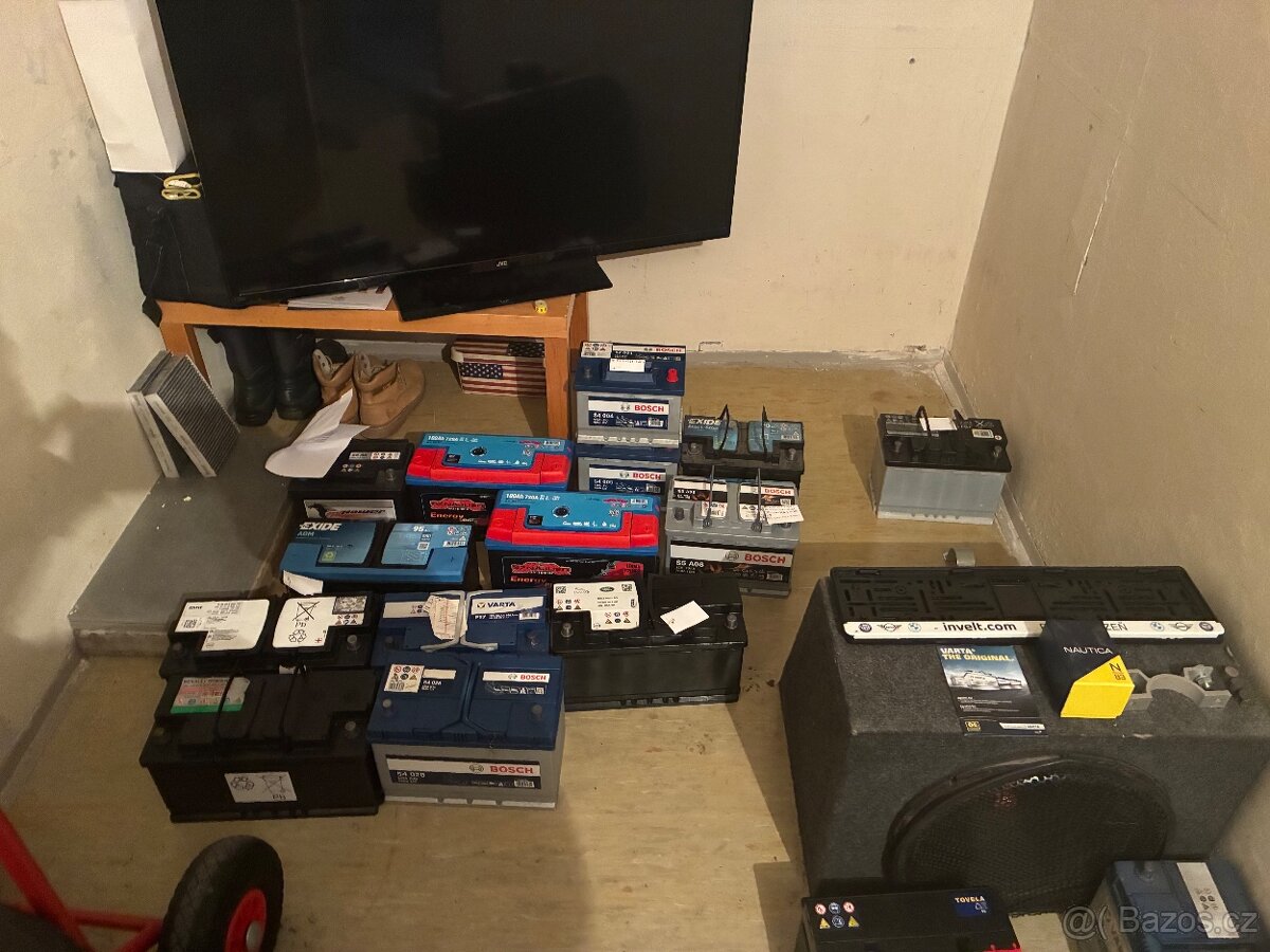 Autobaterie 100ah autobaterie 74ah a různé jiné autobaterie