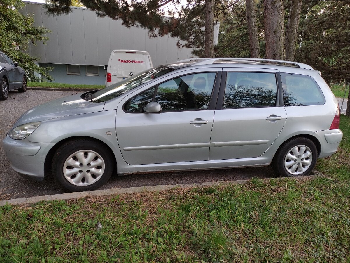 Peugeot 307 SW s STK plně pojízdný