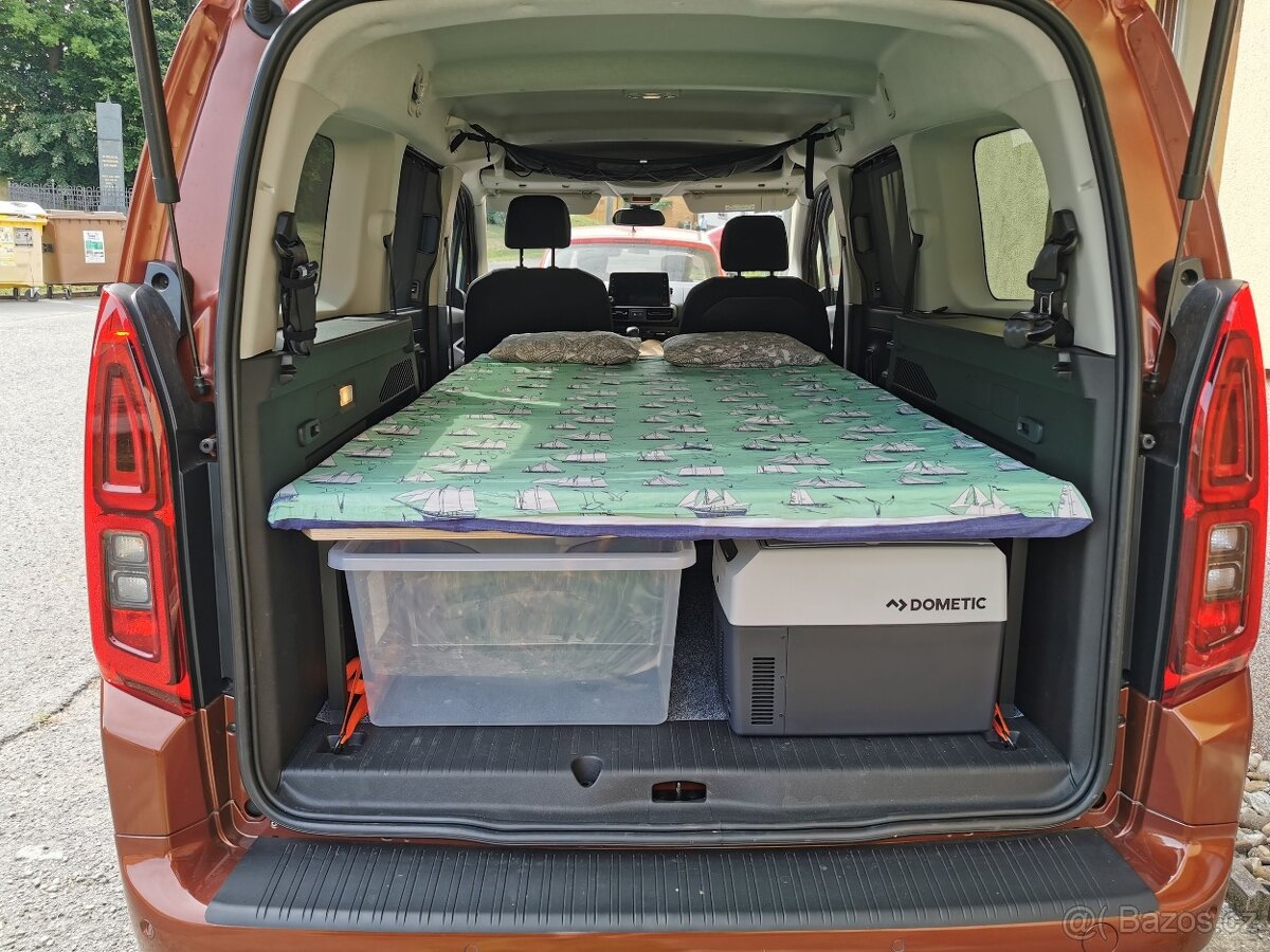 Spací kempingová vestavba - Berlingo, Combo, Rifter L2
