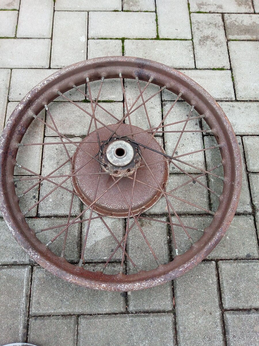 Jawa 500 OHC typ šnek přední kolo včetně štítu