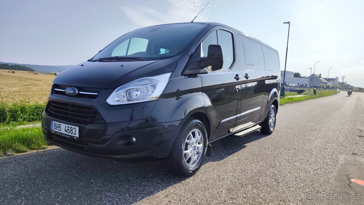 Ford Tourneo Custom 2.2 TDCi Titanium LONG 8MÍST 2XŠOUPAČKY