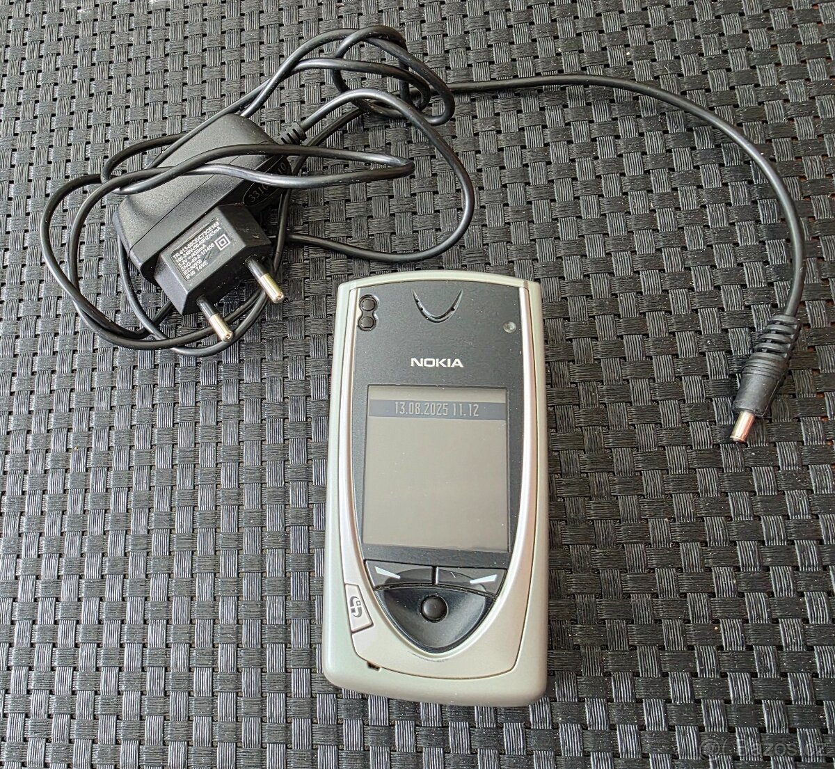 Nokia 7650 plně funkční, zánovní baterie