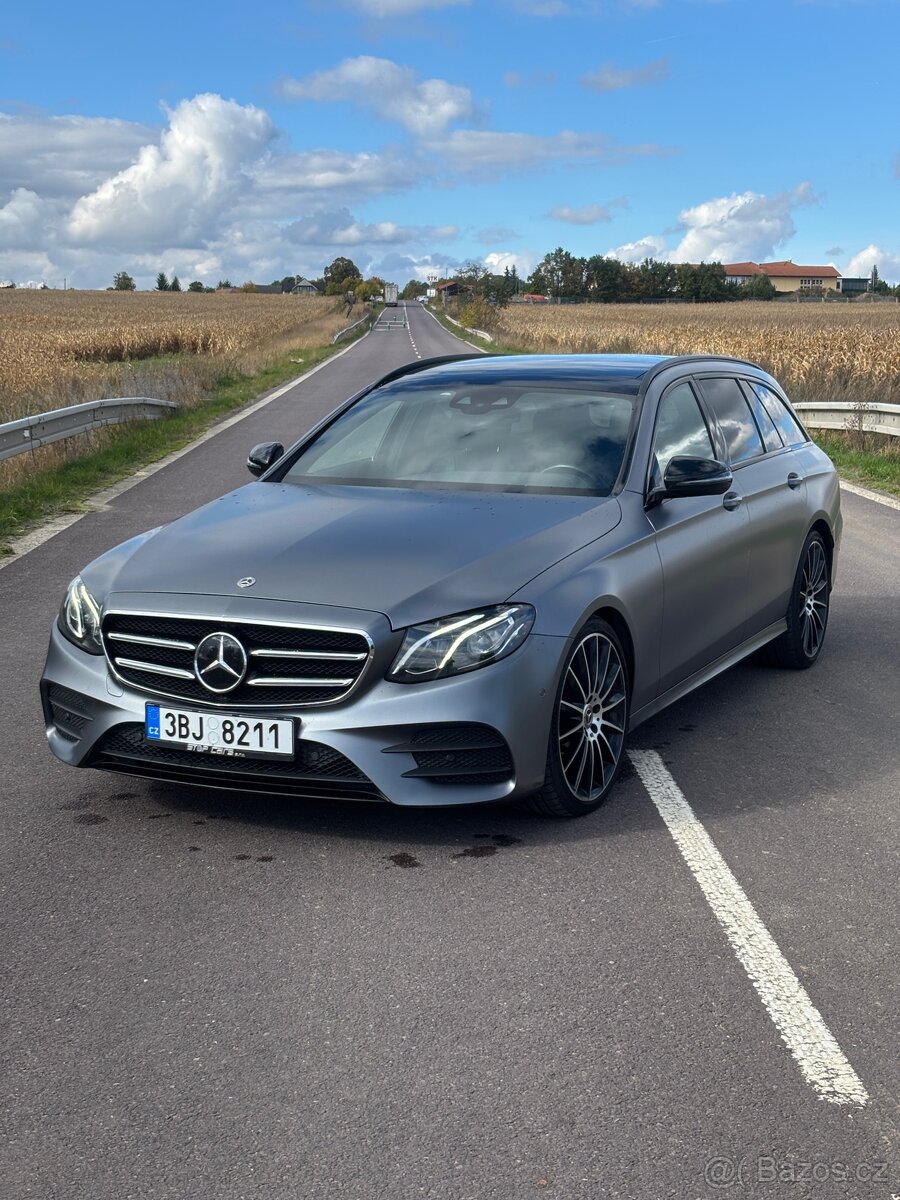 Mercedes-Benz E 220d AMG paket | 143 kW |