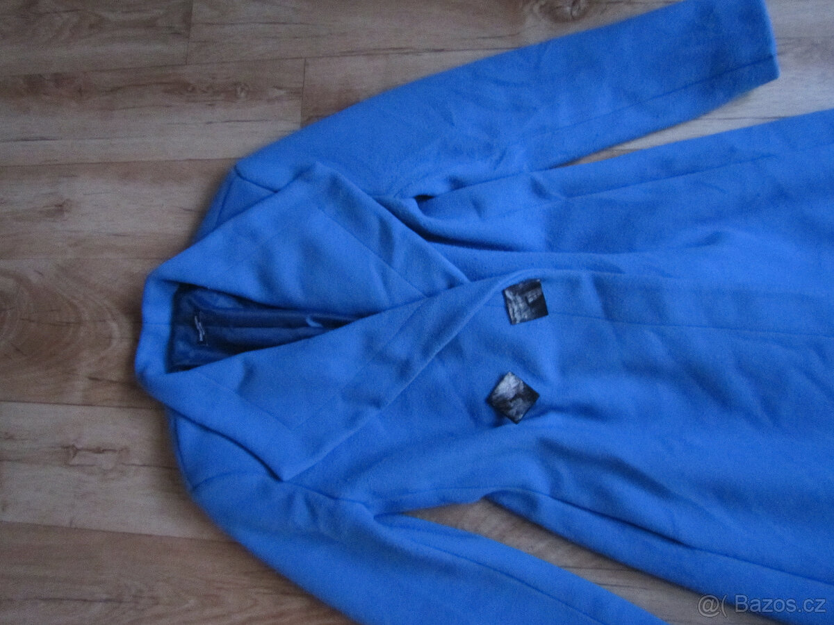 Zimní kabát, Itálie, vel. L/XL, zajímavá modrá barva