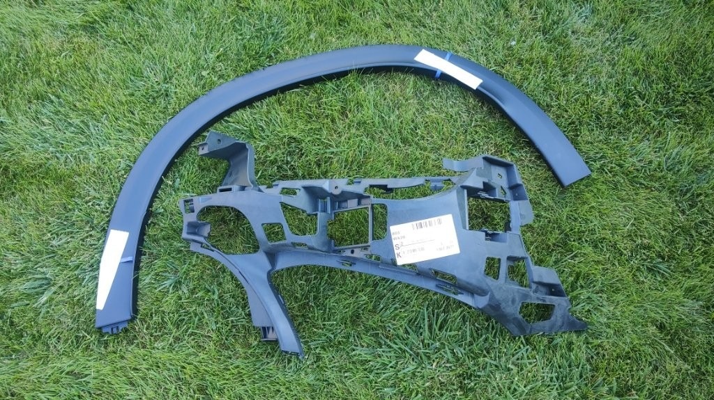 Mercedes E W213 - drziak naraznik Mercedes EQE - lem