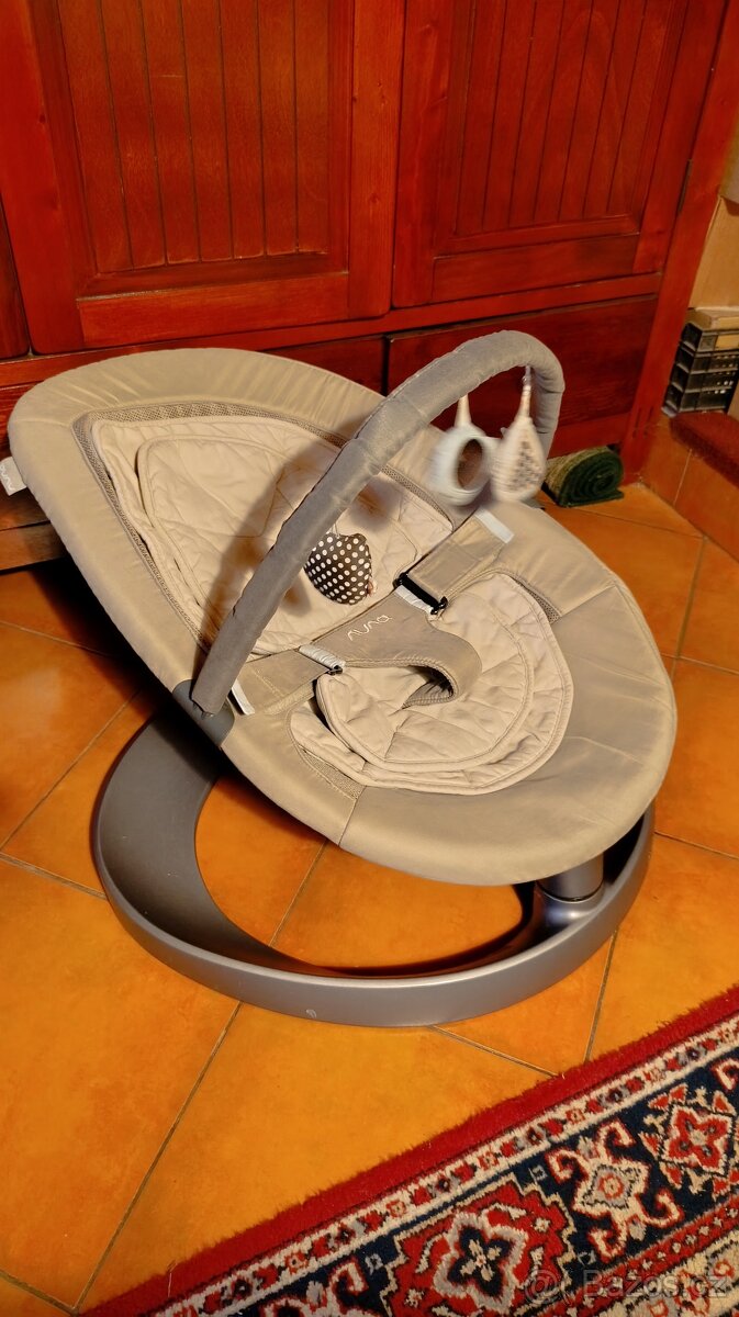 Lehátko/houpátko Nuna leaf