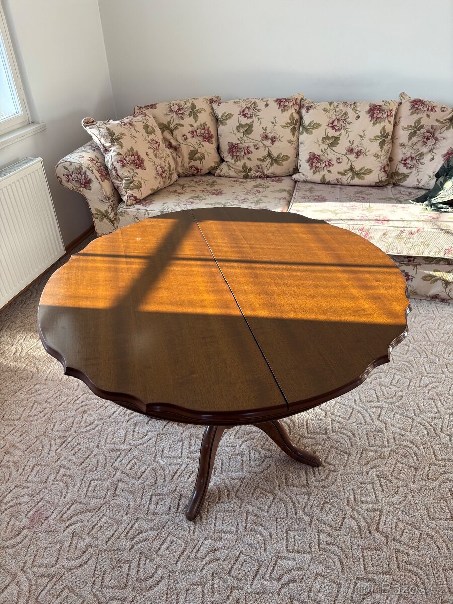 Stůl kulatý rozkládací