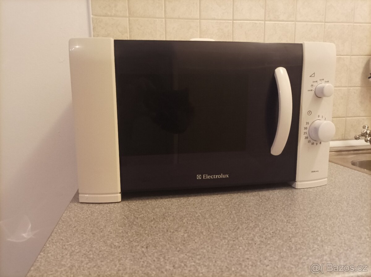 Mikrovlnná trouba Electrolux