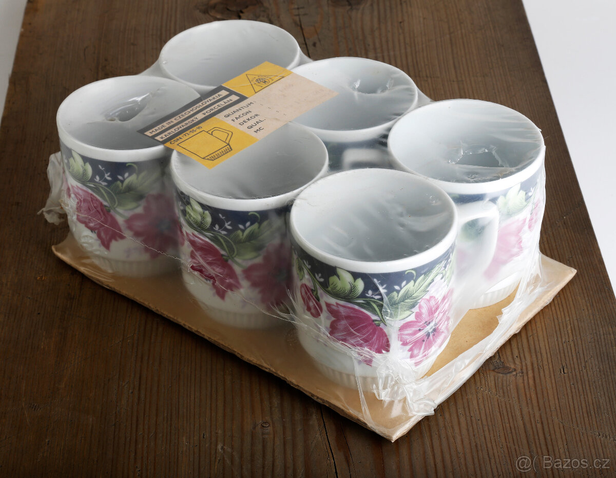 retro hrnek - Royal Dux Czechoslovakia