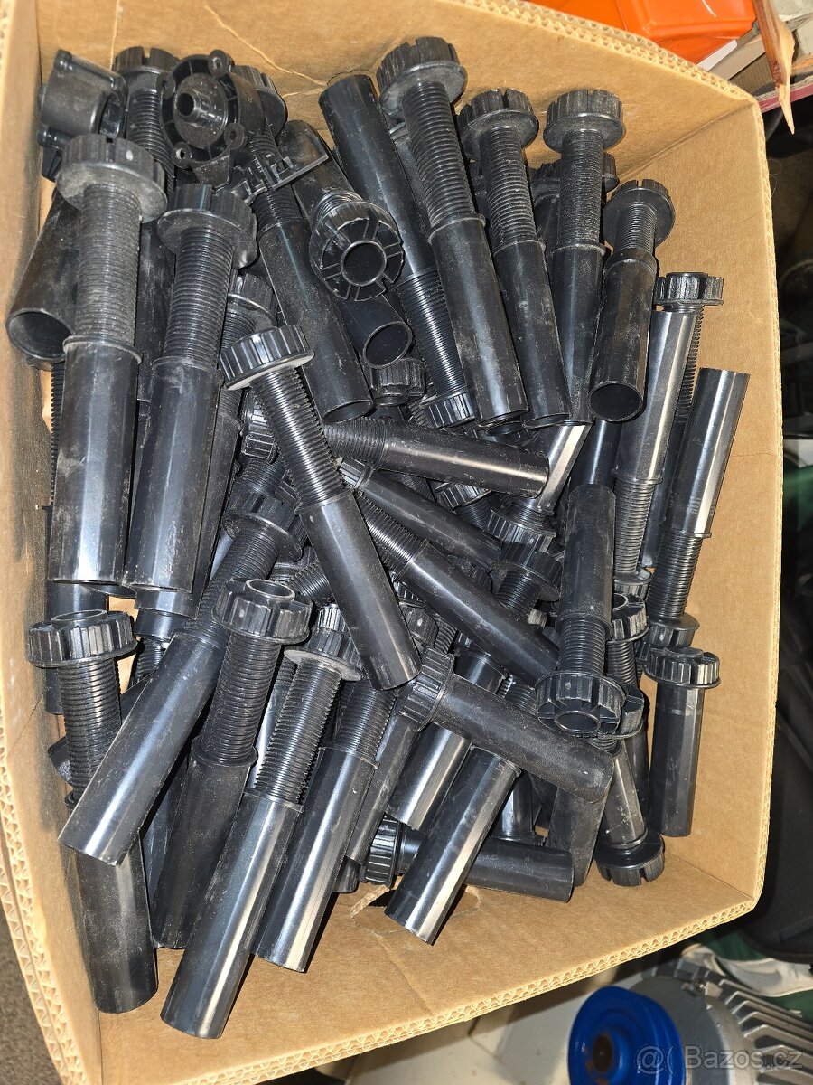 Soklové nožky 95ks.