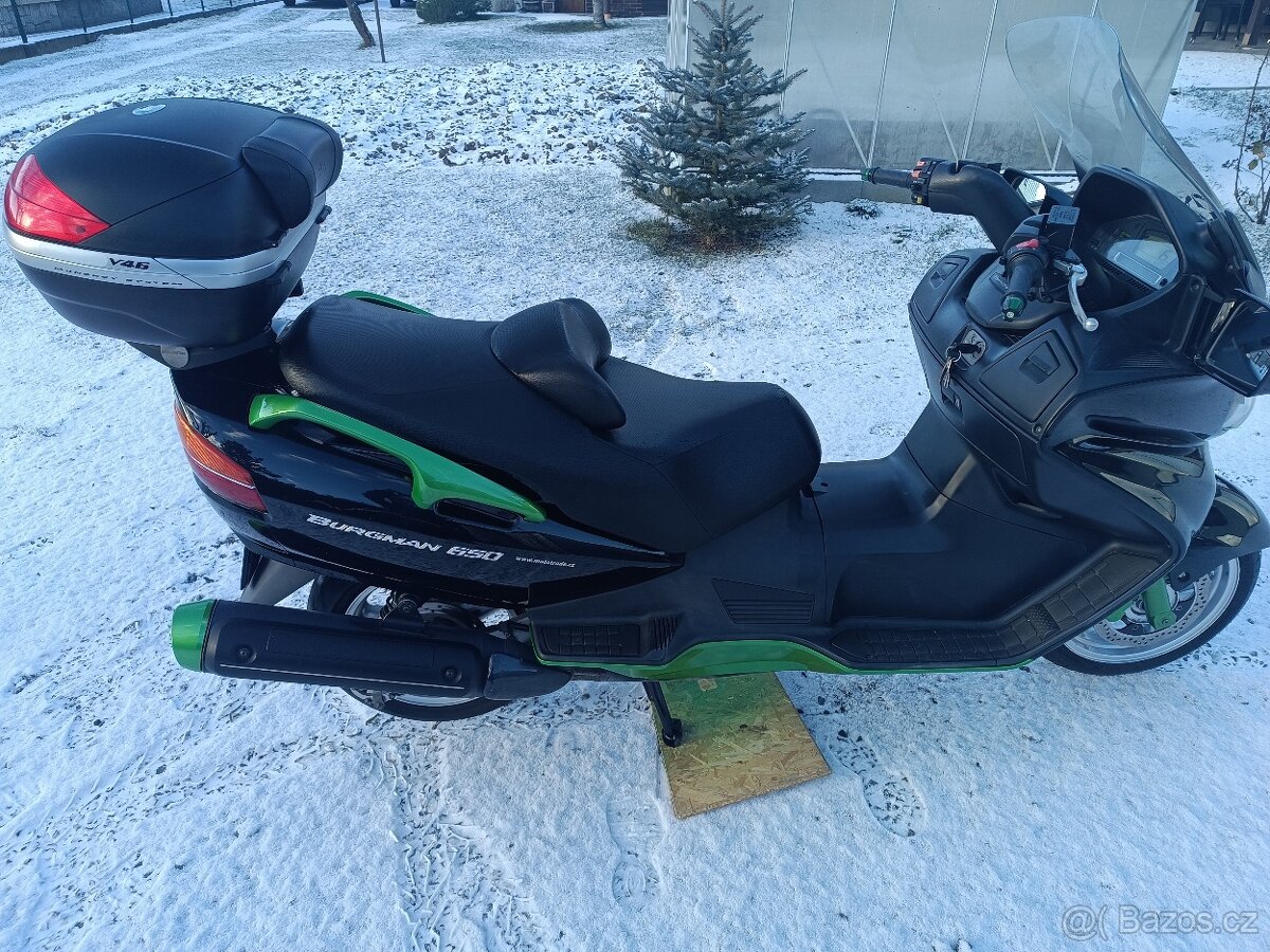 Suzuki Burgman 650. Zamluveno do 31.3