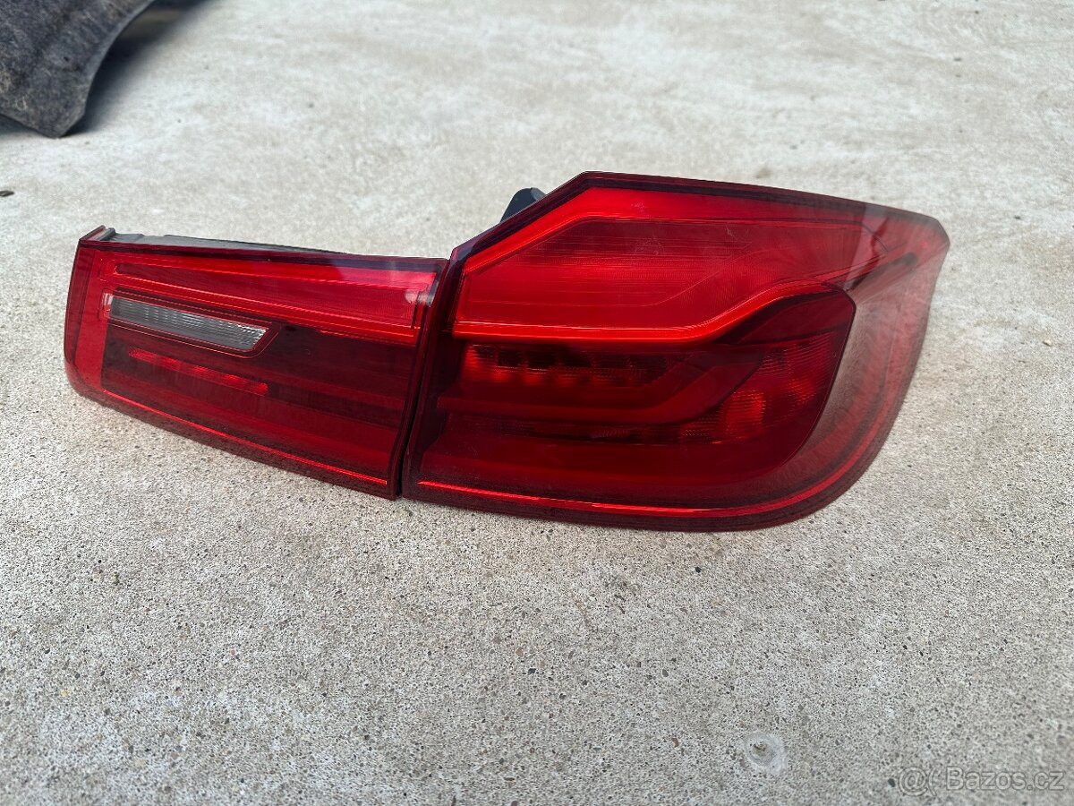 Pravé zadní světlo na BMW G30 530 kompletní nepoškozené