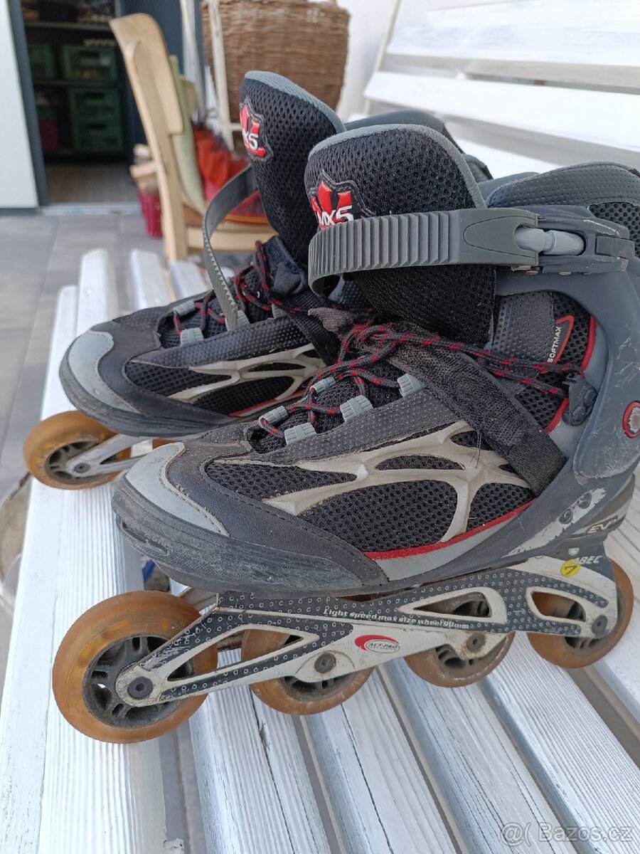 Kolečkové brusle MX 5
