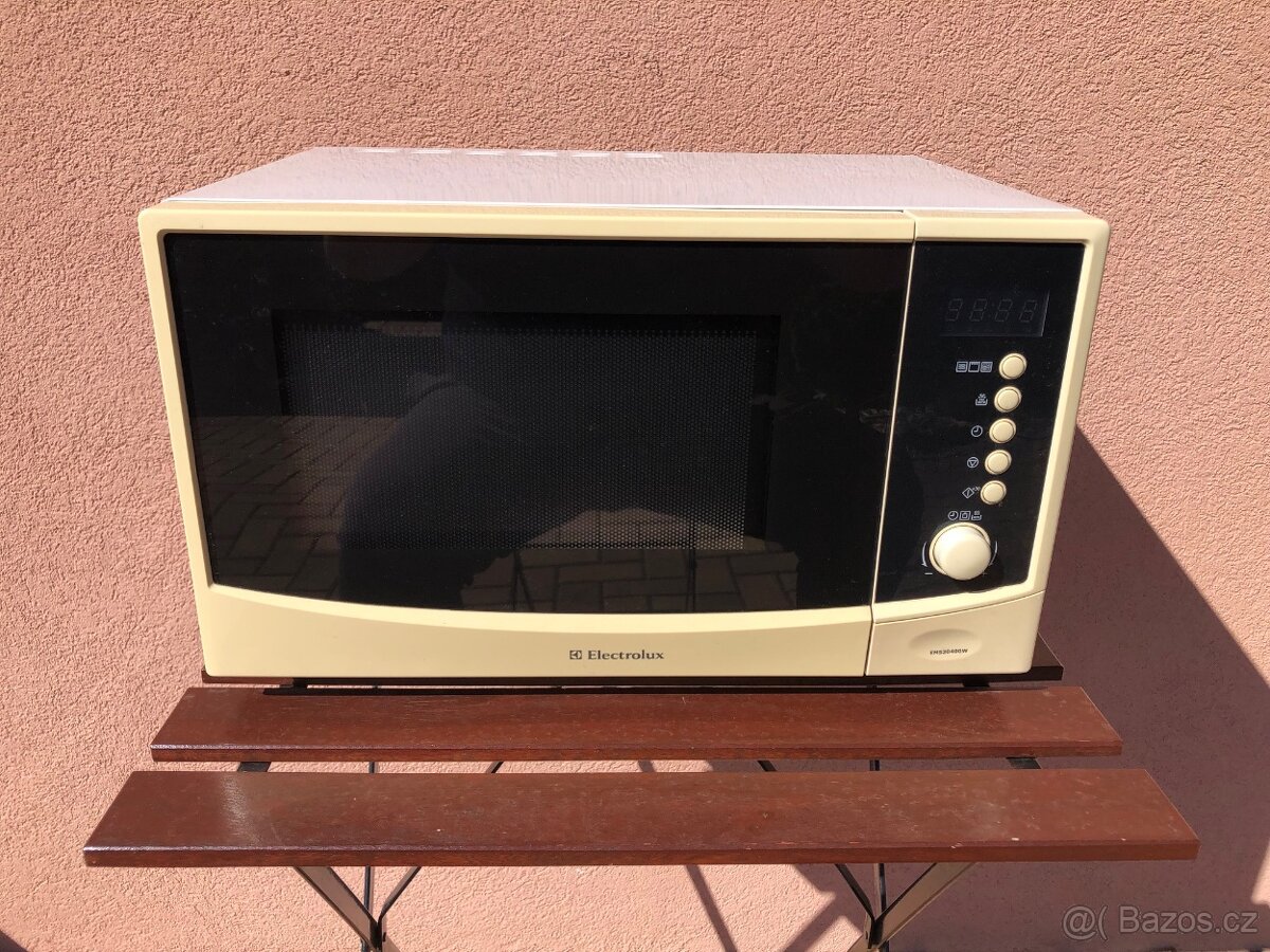 Prodám plně funkční digitální mikrovlnou troubu