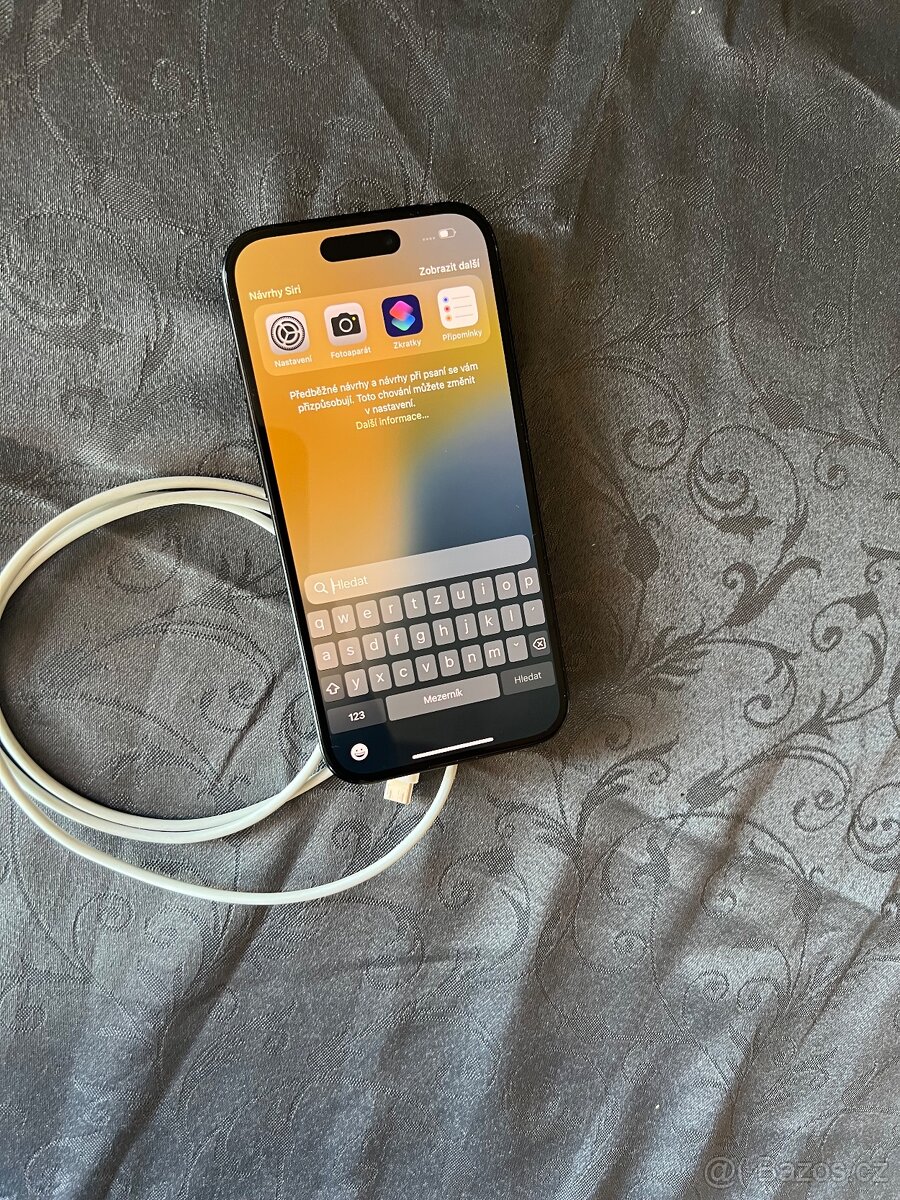 iPhone 15, 128 GB, černý – velmi dobrý stav