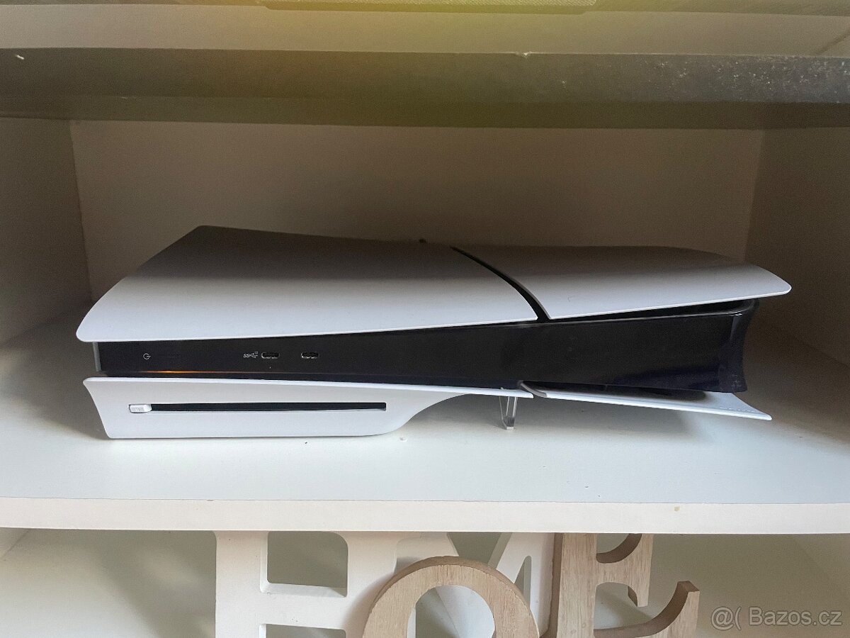 PlayStation 5 s mechanikou