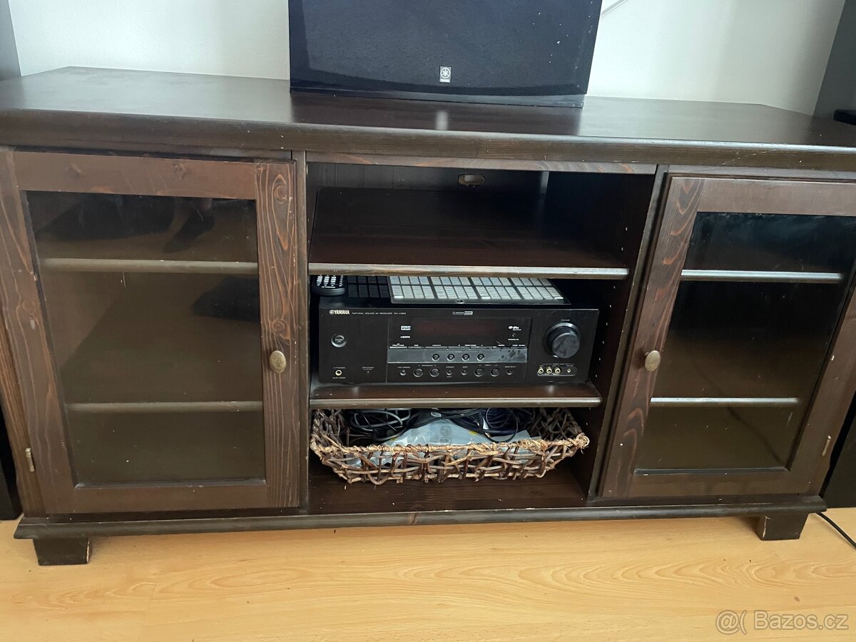 Tv stolek+stolek+komoda+vitrina Ikea Markor