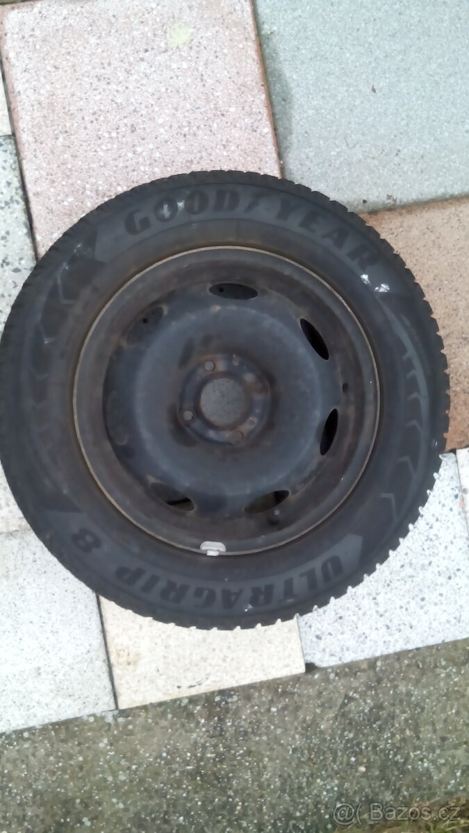 kola Citroen C4 – 205/65 R15 zimní