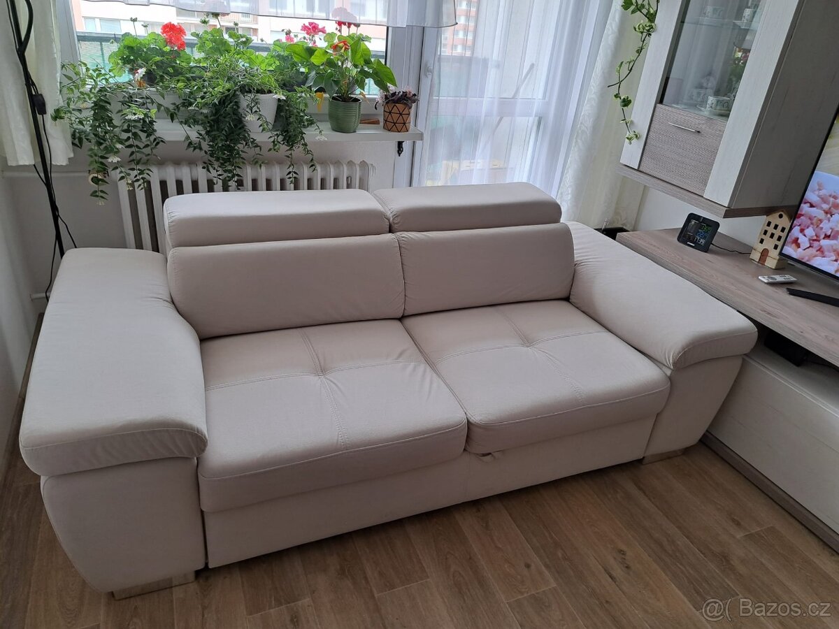 Rozkládací pohovka