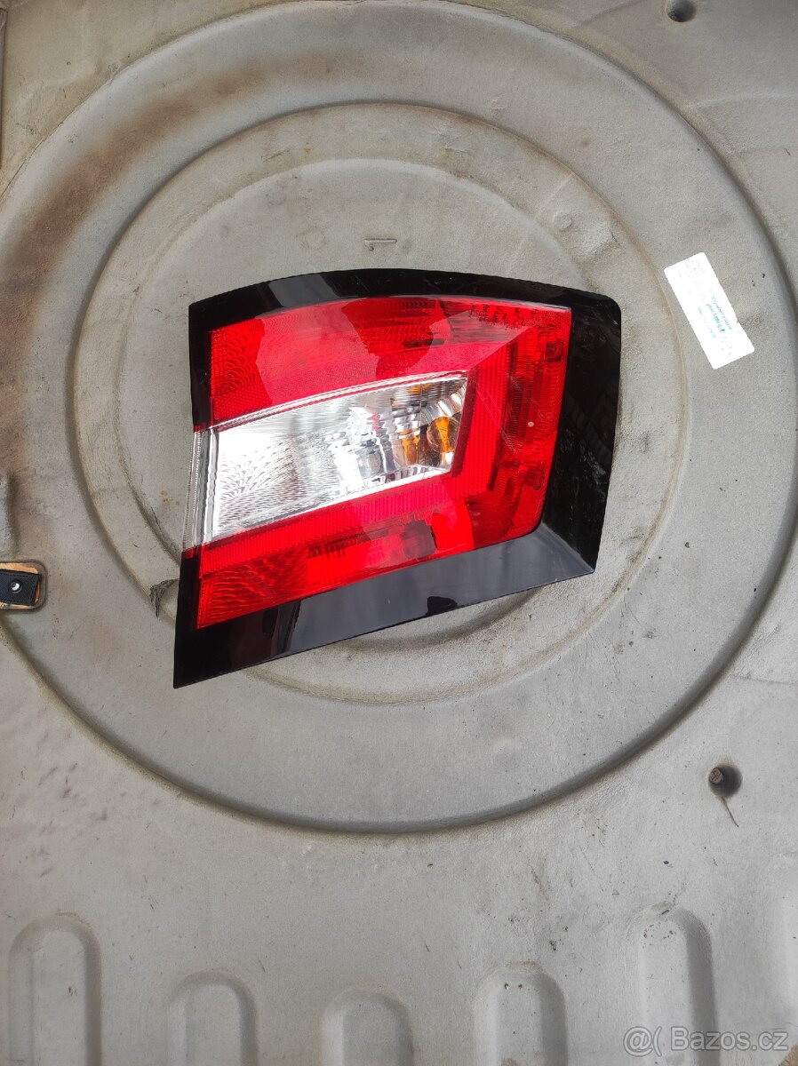 Škoda fabia 3 pravé zadní světlo