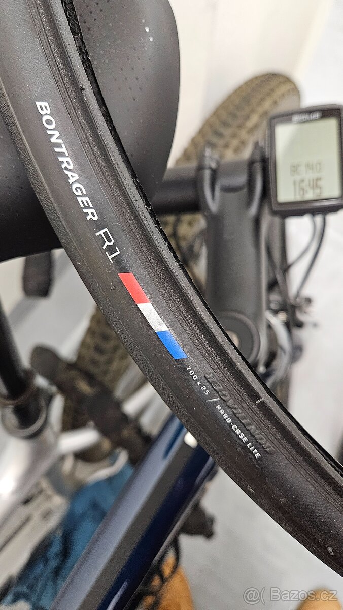 Pláště Bontrager r1 700x25