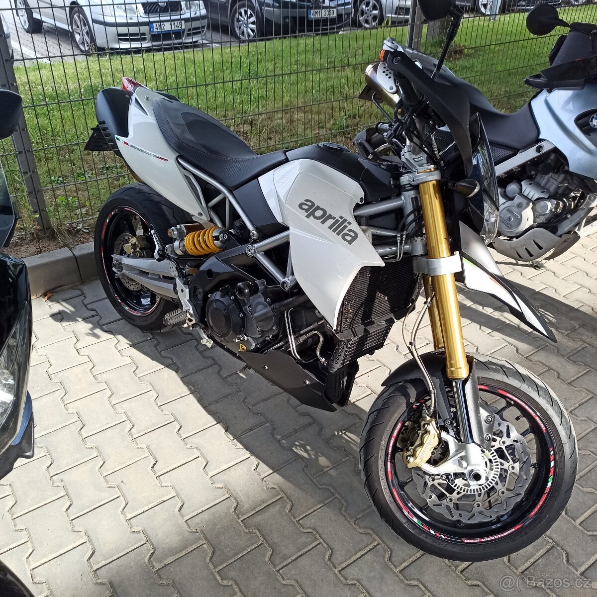 Aprilia dorsoduro 1200
