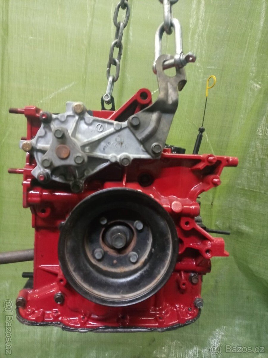 Motor Mazda RX8