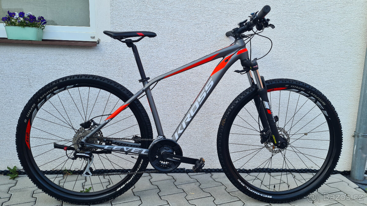 Kross Level 2.0, hydraulické brzdy, Shimano Acera, Rám 17