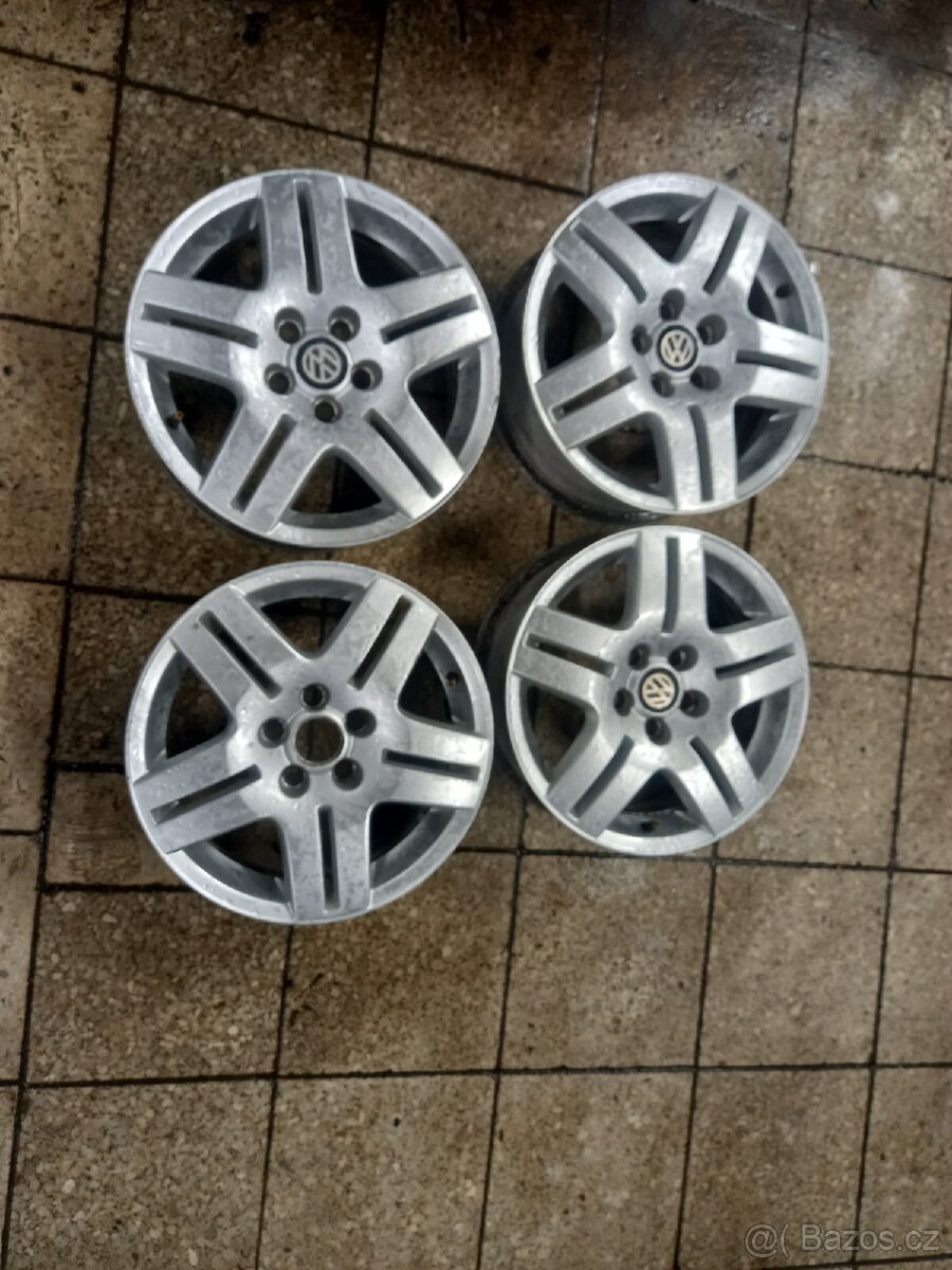 Alu disky Golf IV