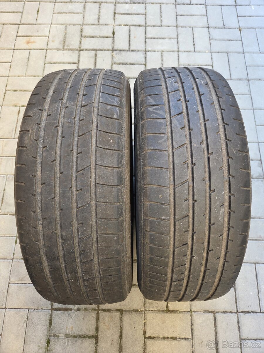 2x Letní pneu Toyo 225/55 R19