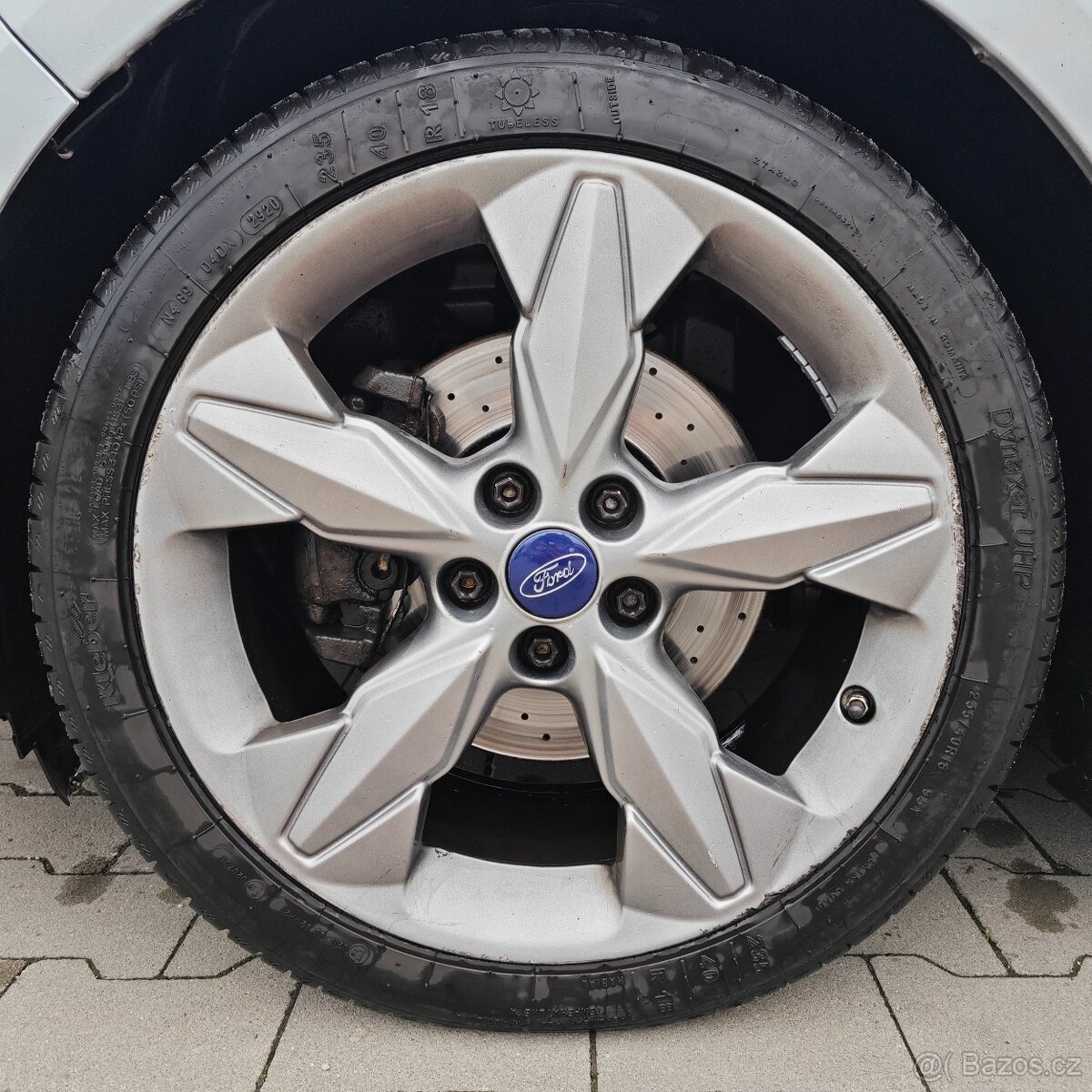 Kola Ford, 235/40R18, 8Jx18, ET55 + matice a TPMS