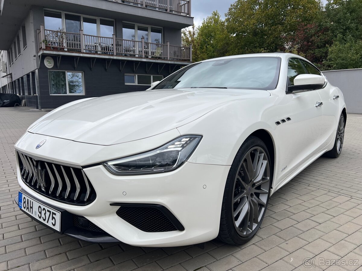 Maserati Ghibli SQ4 1.majitel ČR 57tkm TOP STAV - 21% DPH