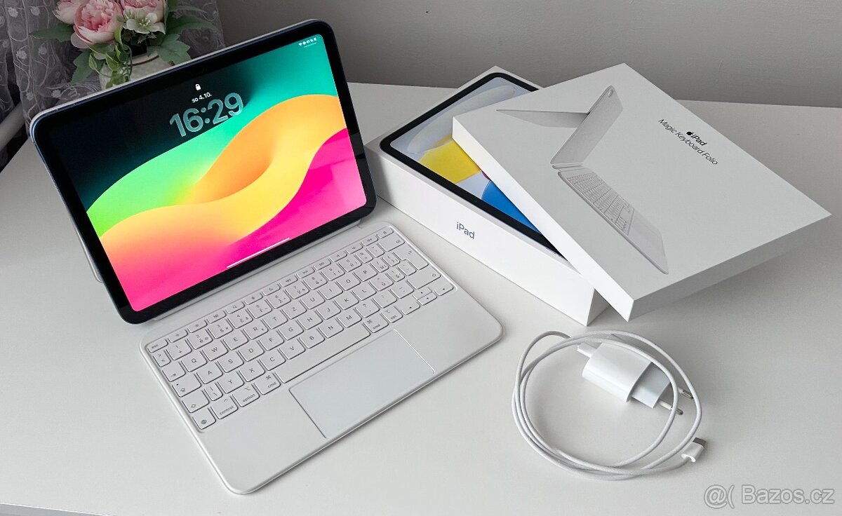 iPad 256 (10th gen) Wi-Fi + Cellular + Keyboard