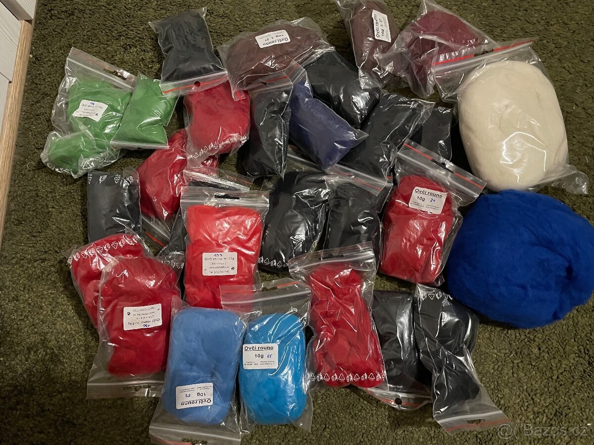 Vlna na plstěni - česanec