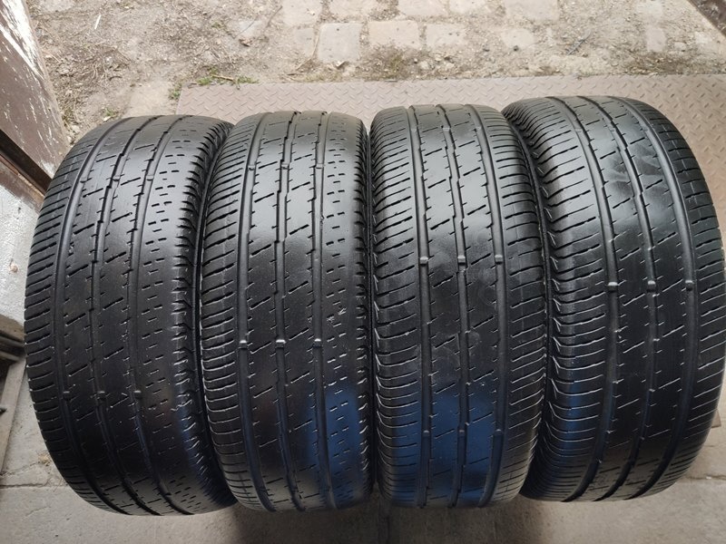 Letní pneu Continental 235/65/16C