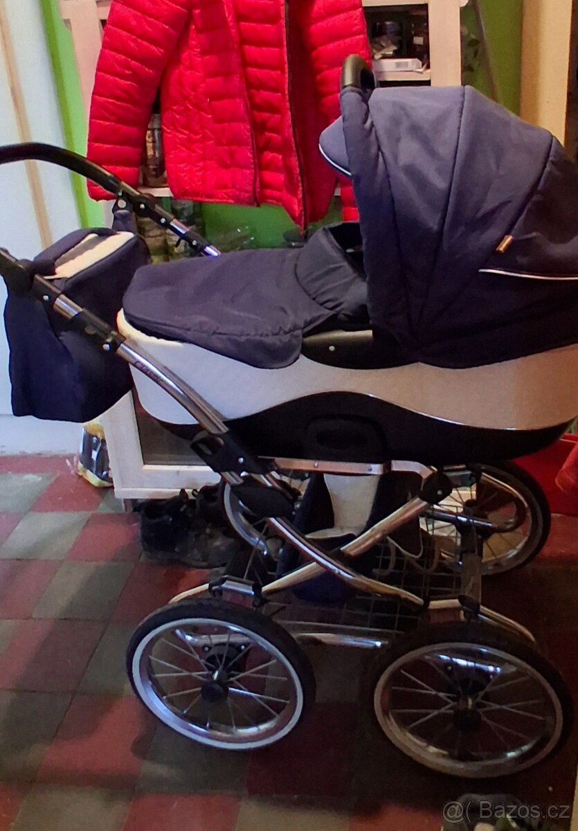 Retro kočárek